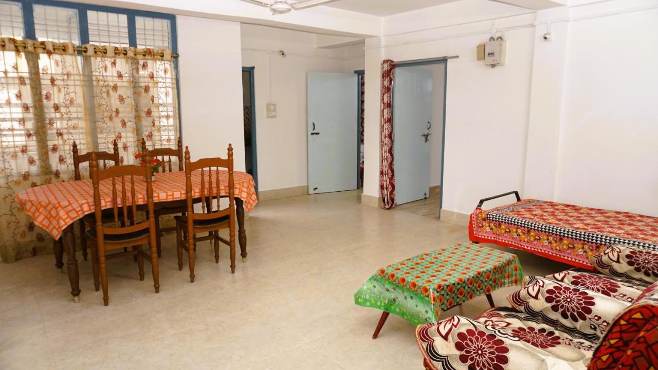 Taj Residency Holiday Homestay -Entire 1Bhk & 2Bhk Private Apartments -Call 767Ooo54Oo Джорхат Екстер'єр фото