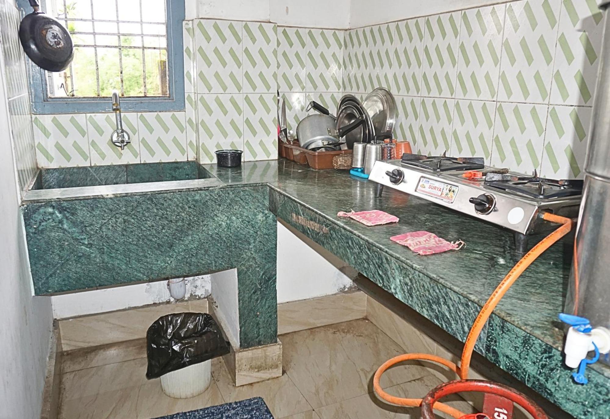 Taj Residency Holiday Homestay -Entire 1Bhk & 2Bhk Private Apartments -Call 767Ooo54Oo Джорхат Екстер'єр фото